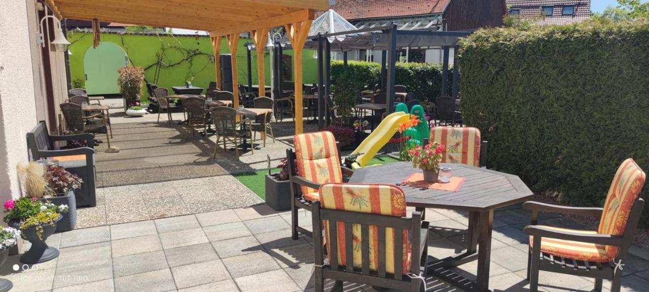 Hotel 4 Jahreszeiten Mit Restaurant Albstadt Esterno foto