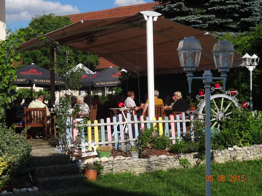 Hotel 4 Jahreszeiten Mit Restaurant Albstadt Esterno foto