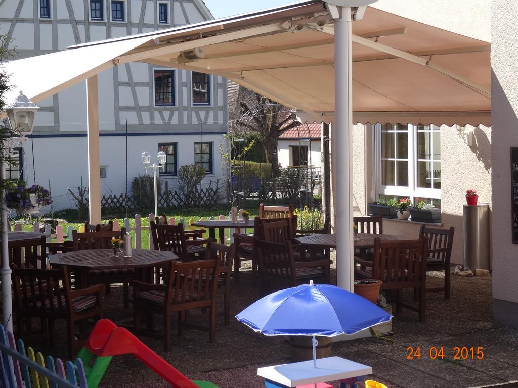 Hotel 4 Jahreszeiten Mit Restaurant Albstadt Esterno foto