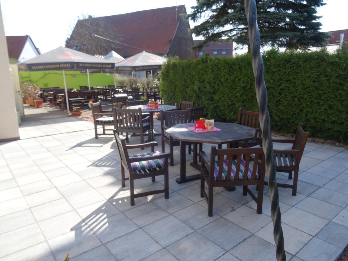 Hotel 4 Jahreszeiten Mit Restaurant Albstadt Esterno foto